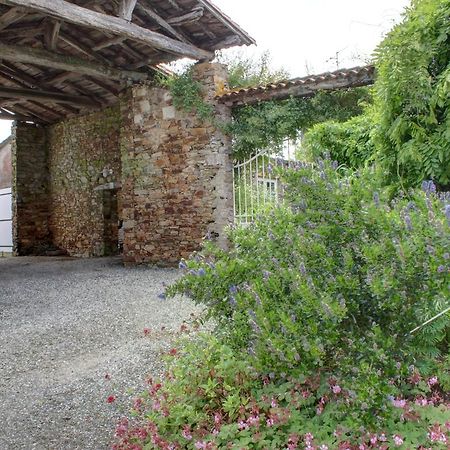 Bed and Breakfast Relais De La Riniere Le Landreau Exterior foto