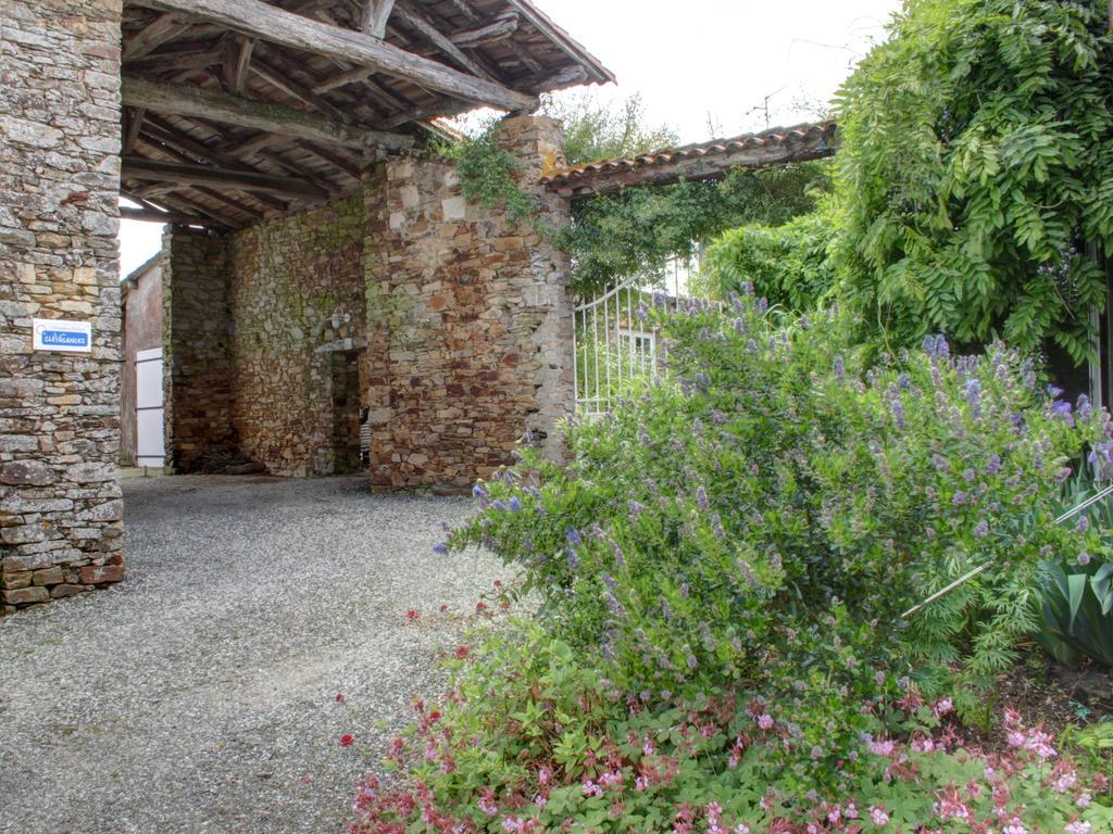 Bed and Breakfast Relais De La Riniere Le Landreau Exterior foto
