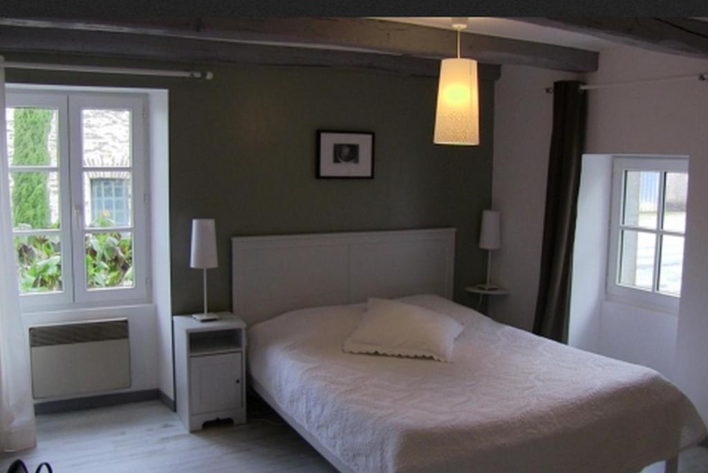 Bed and Breakfast Relais De La Riniere Le Landreau Zimmer foto