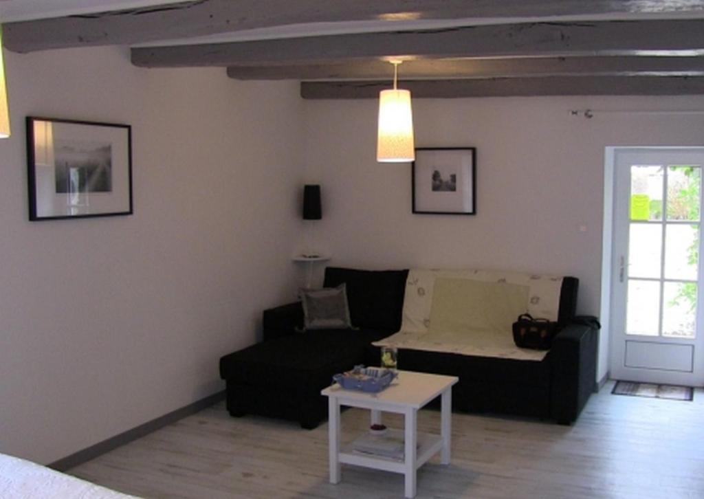 Bed and Breakfast Relais De La Riniere Le Landreau Zimmer foto