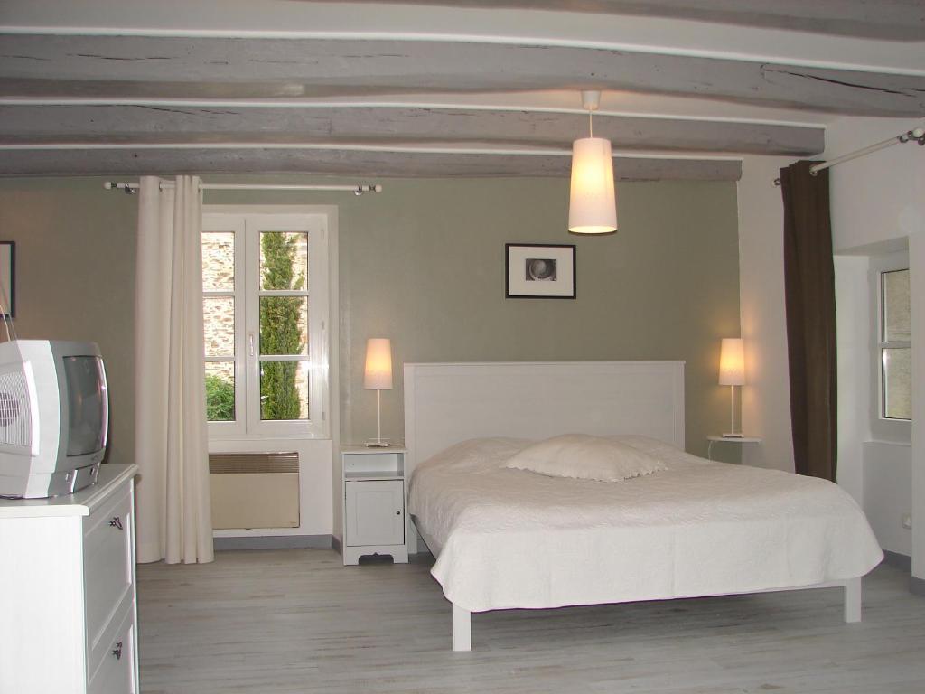 Bed and Breakfast Relais De La Riniere Le Landreau Zimmer foto